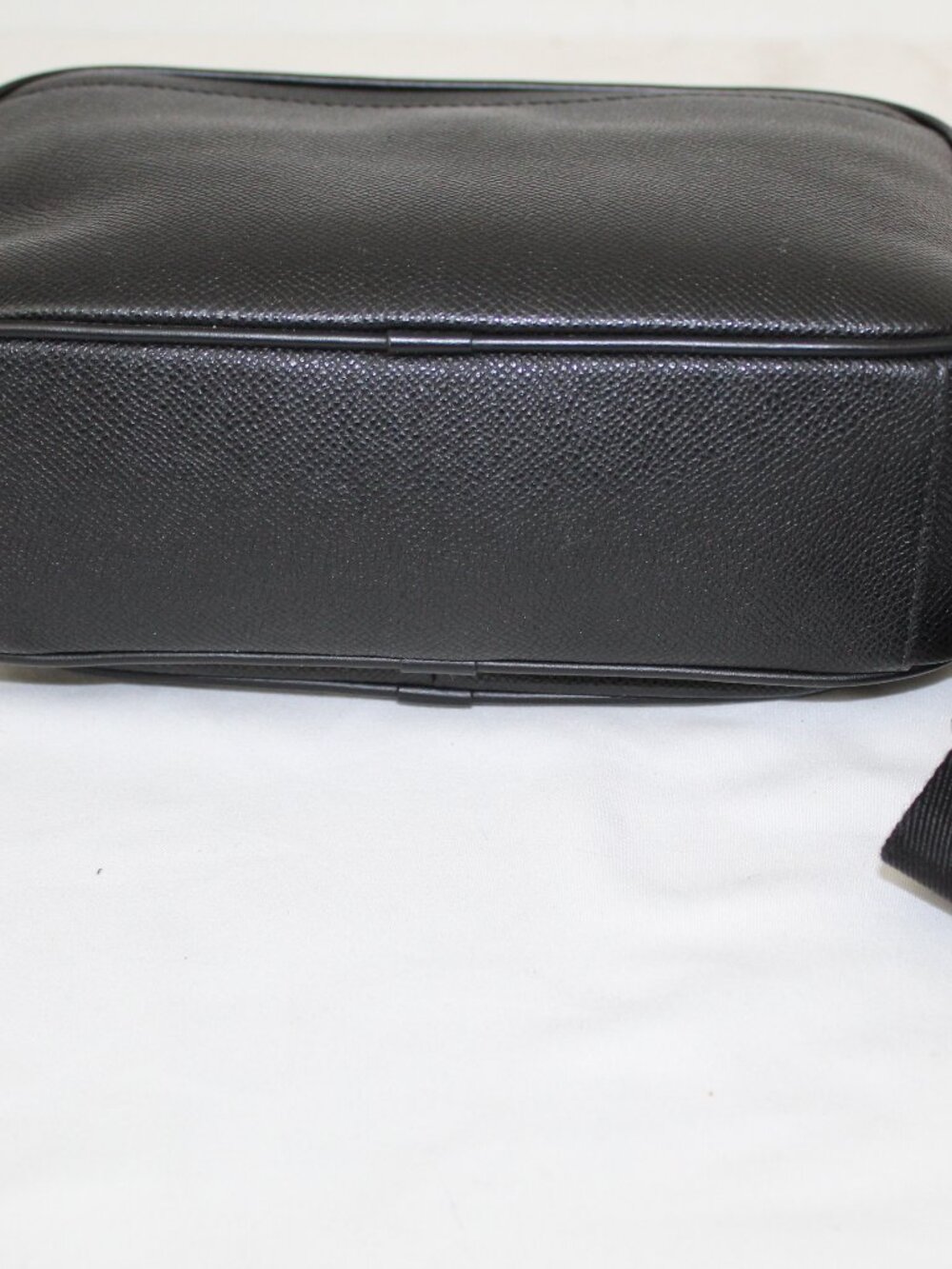 NWT Burberry Paddy Leather Crossbody Shoulder Bag Wide Strap Black Zip Top - Picture 7 of 11